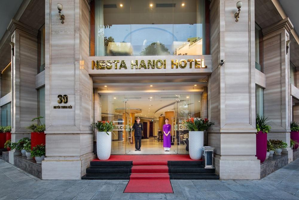 Nesta 4*
