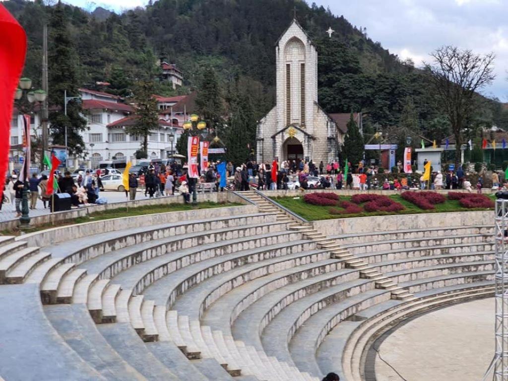 Khách sạn Centre 3*