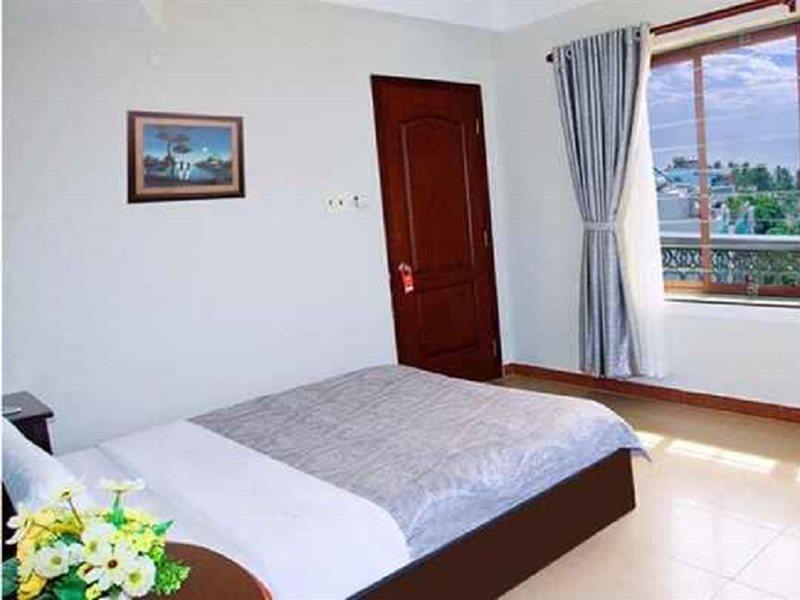 Prague Hotel 3*