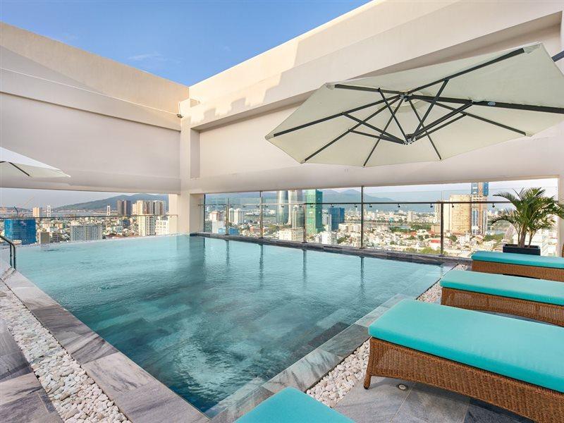 Hotel G8 Luxury And 4*