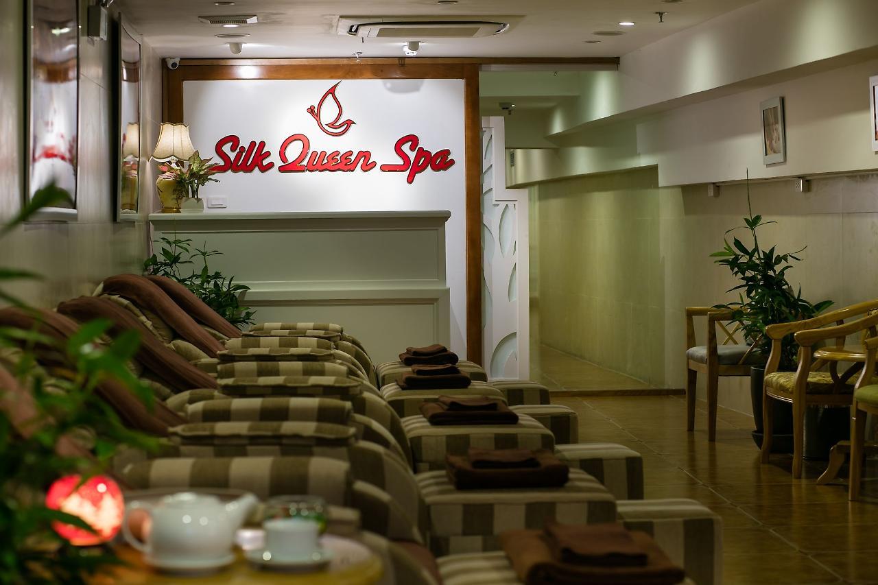 Khách sạn Silk Queen Grand