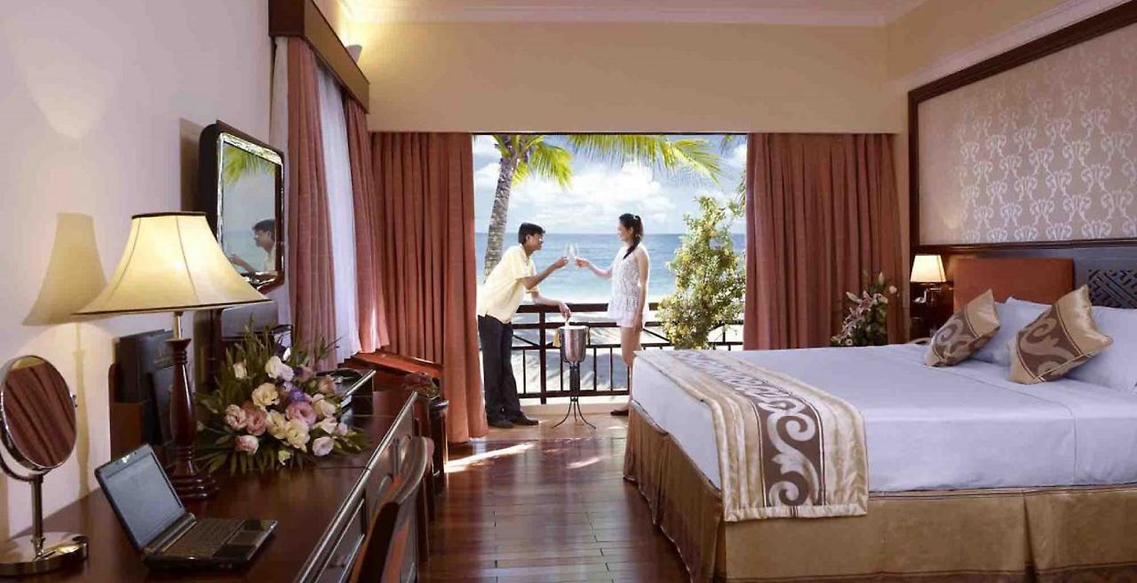 Resort Saigon &