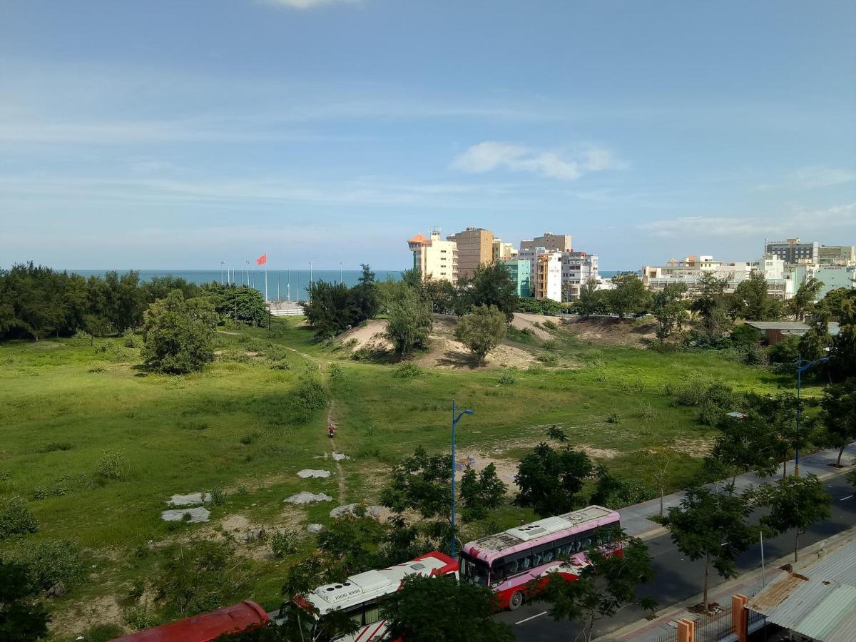 Thanh Nien - Hotel
