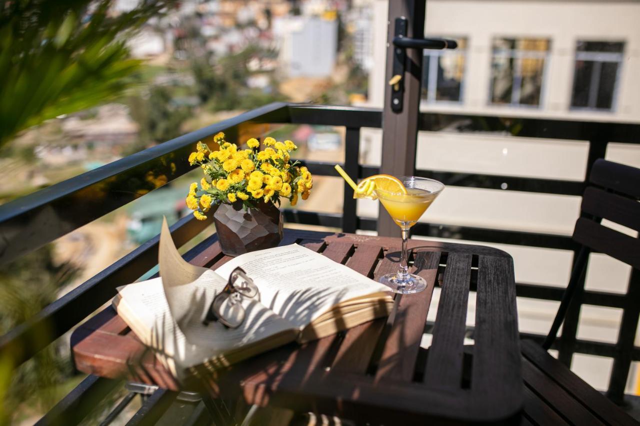 Valley View Hotel
