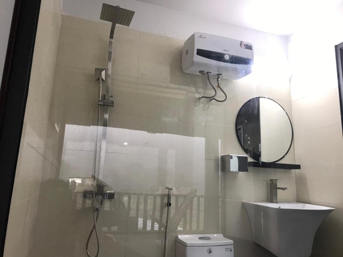 Nhà Dân Gia đình Tả *