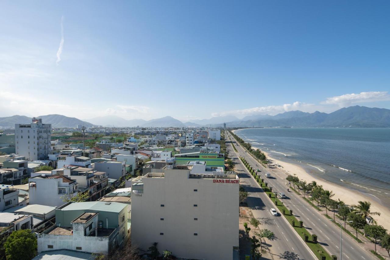 Hotel Avenis 3*