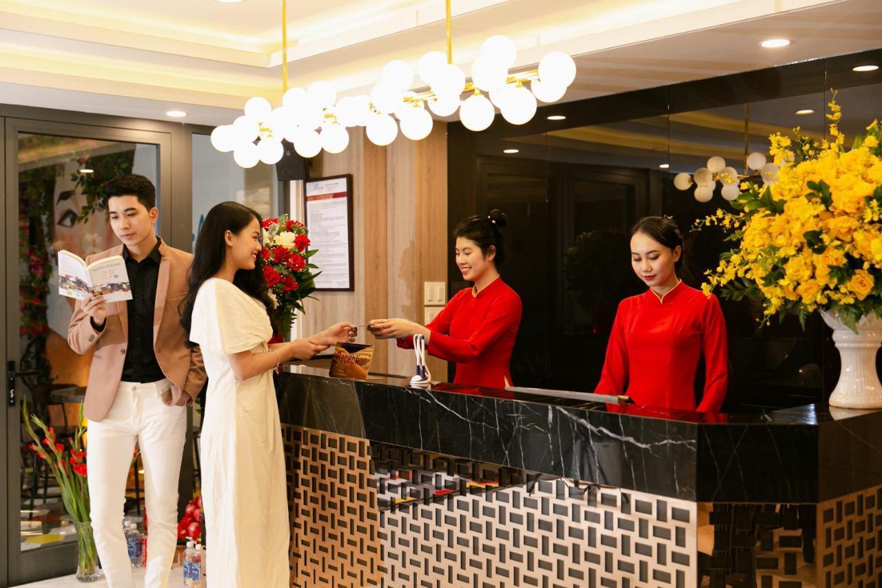 Hotel Emily & Da Nang