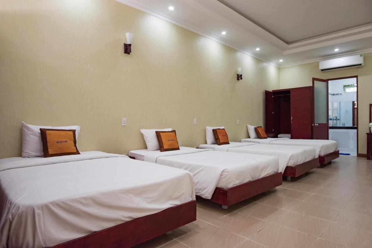 Ho Park Khach San -