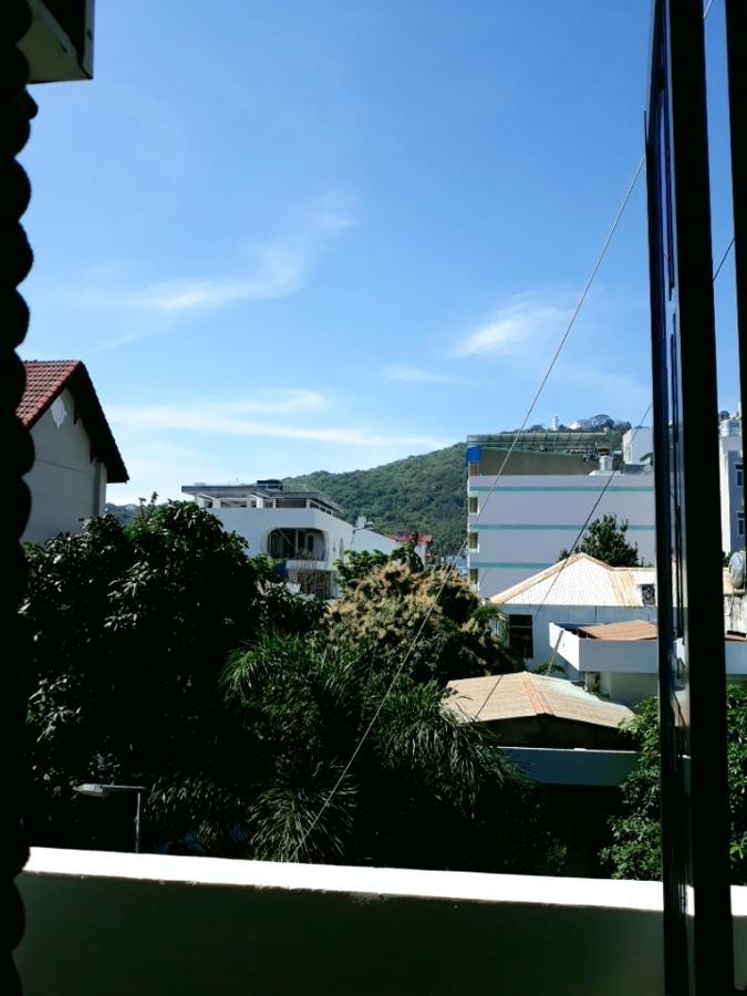 Nhu Quynh Hotel 2*