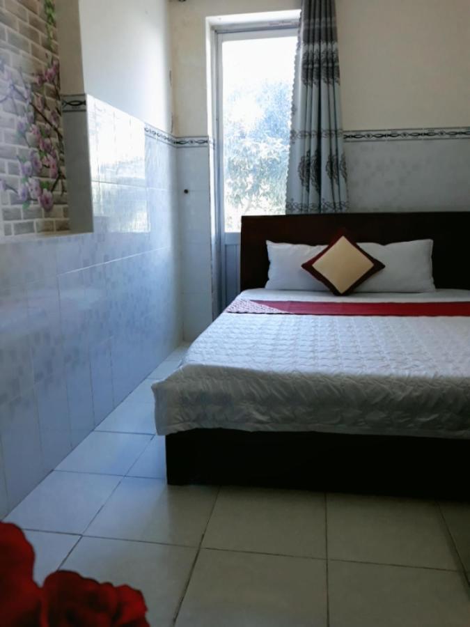 Nhu Quynh Hotel 2*