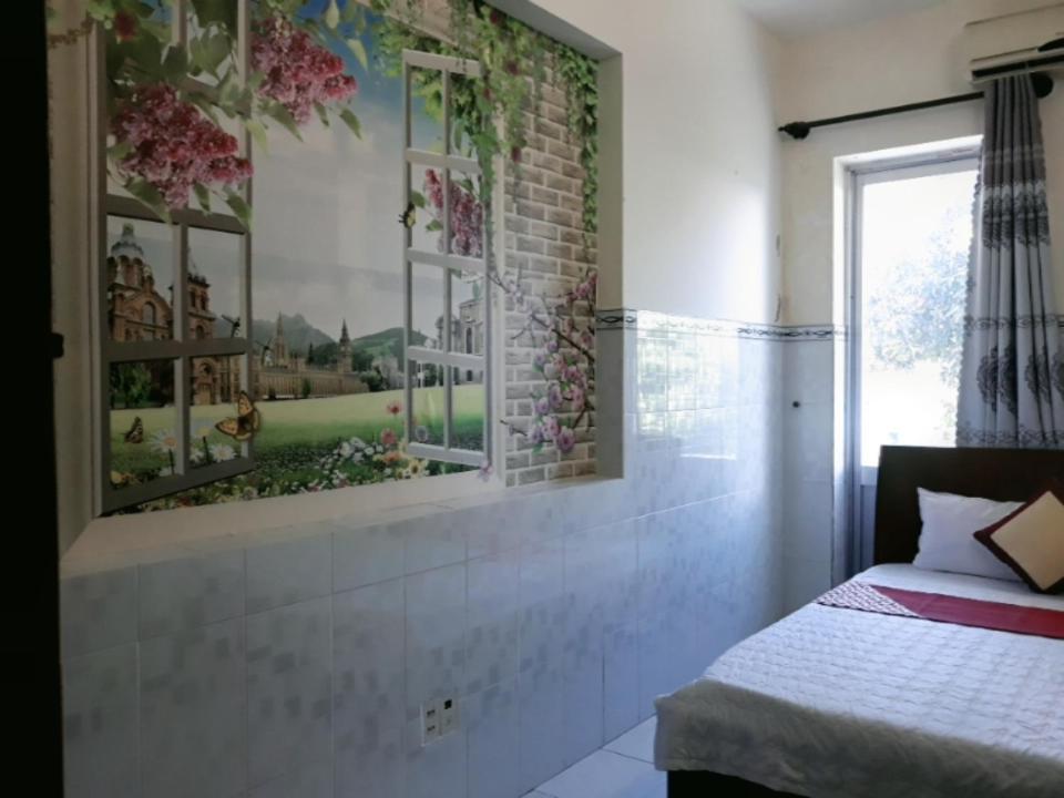 Nhu Quynh Hotel 2*