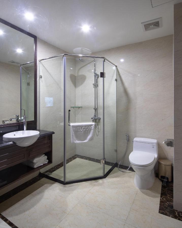 Hotel Dragon Legend