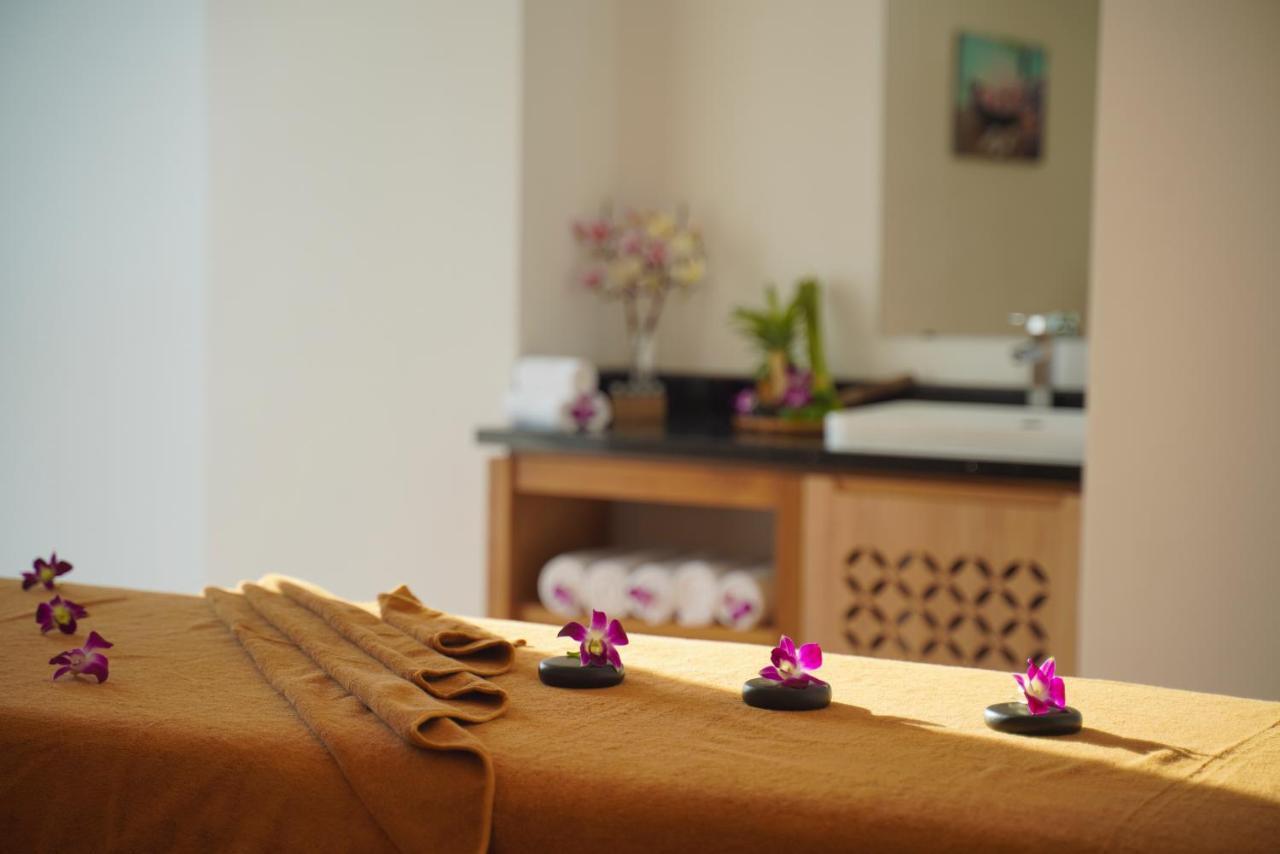 Hotel G8 Luxury And 4*