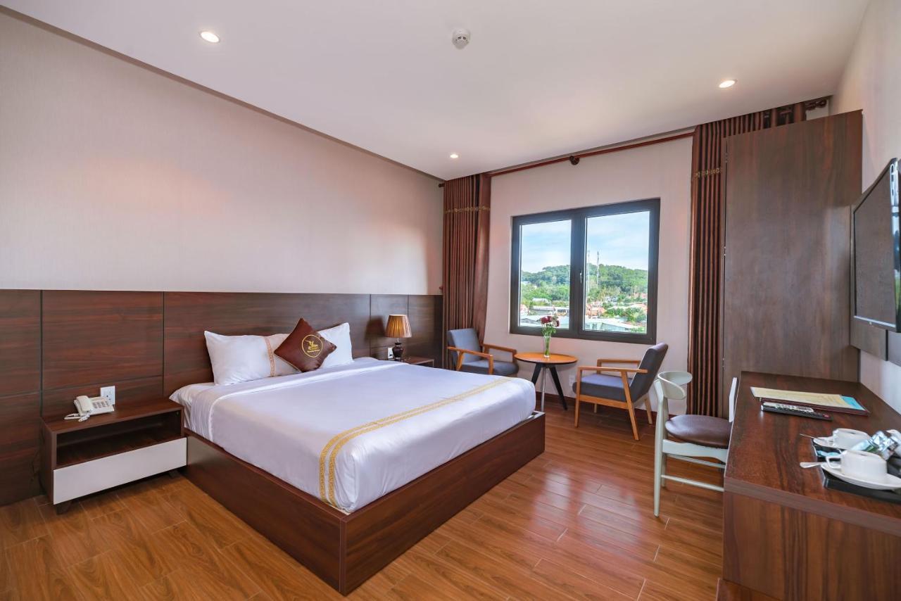 Qualia 4*