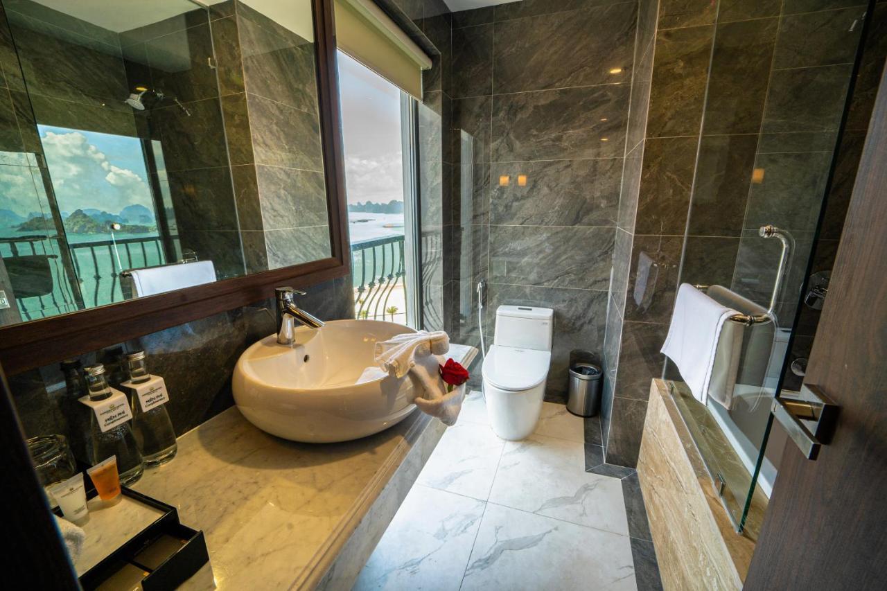 Paddington Halong Bayview Hotel 5*