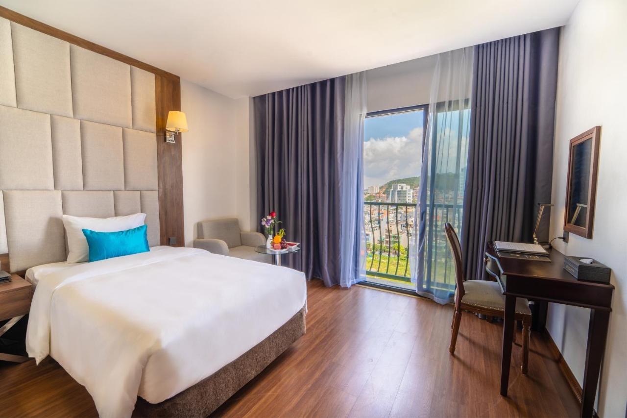 Hotel Paddington Halong Bayview 5*