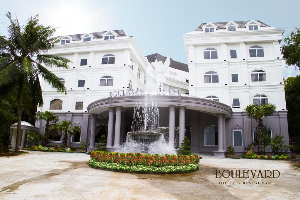 Boulevard Khách sạn