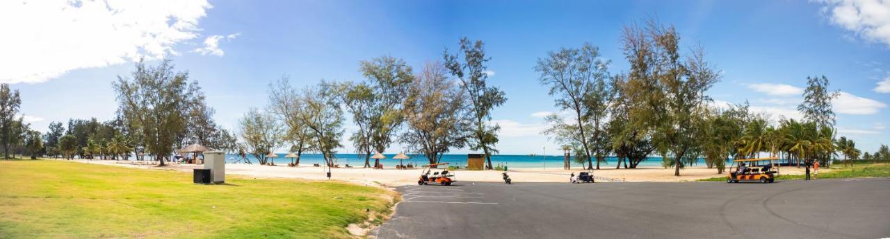 M At Grand World * Phu Quoc