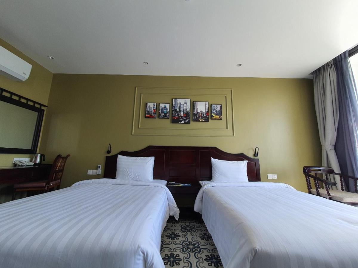 Palmy Club Khách sạn 4*