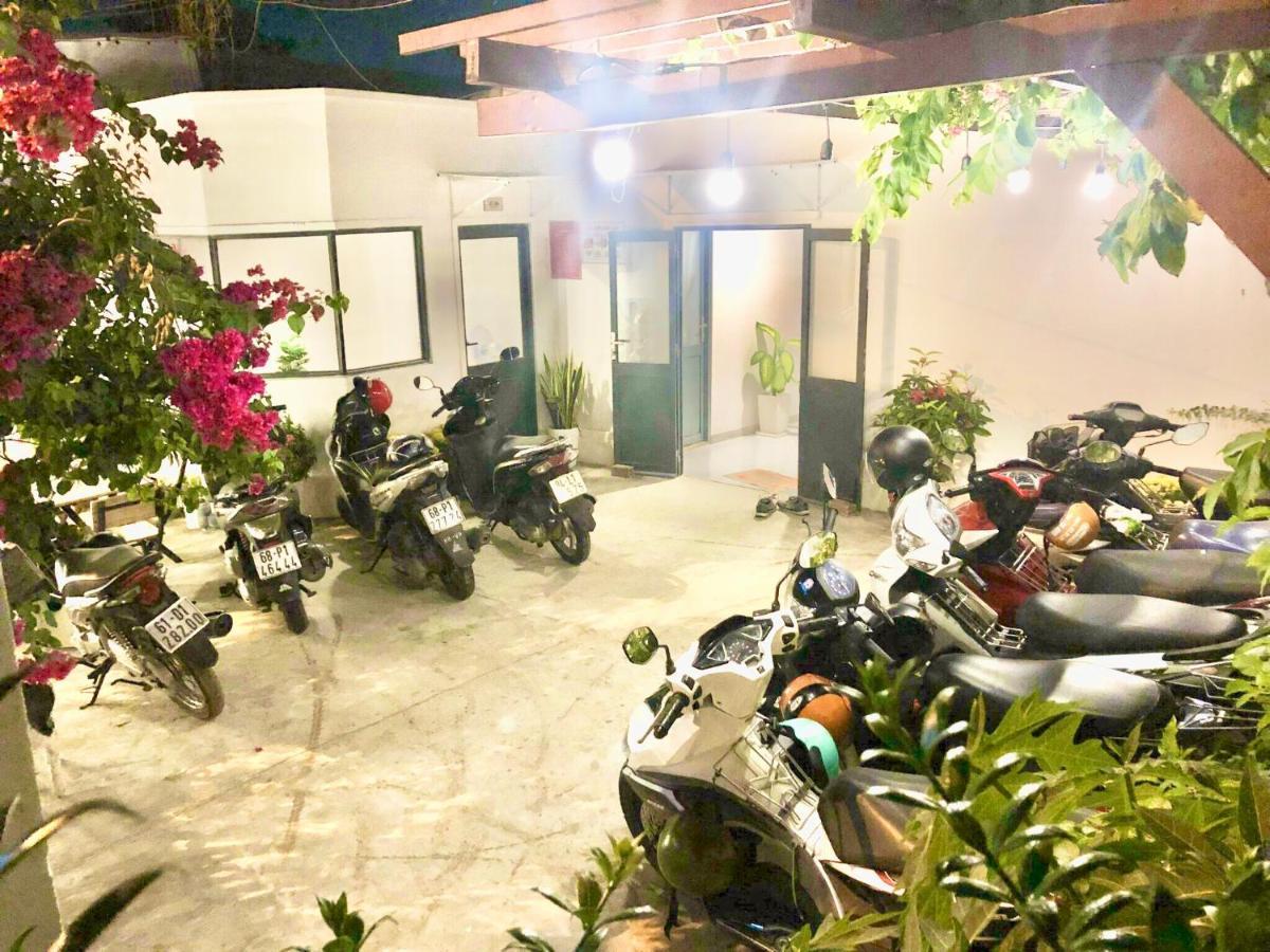 Nhu Hotel 2*