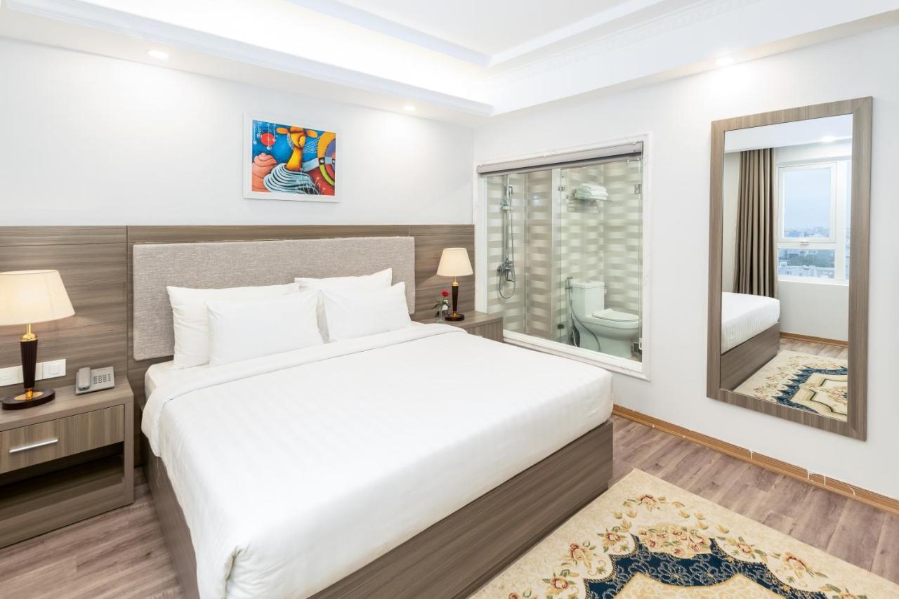 Khách sạn Golden Rose 4*