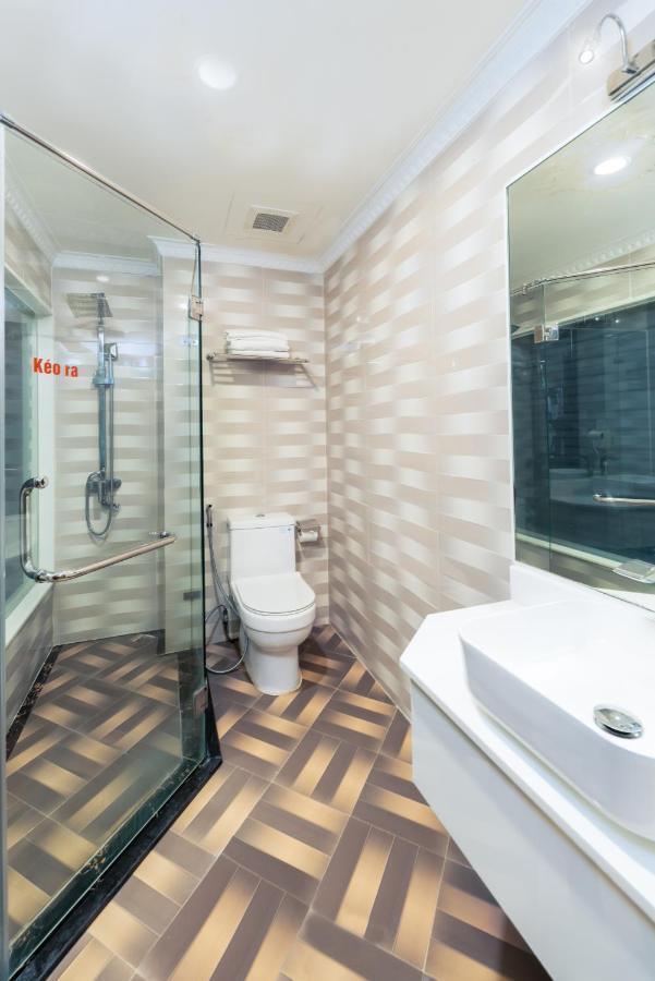 Khách sạn Golden Rose 4*