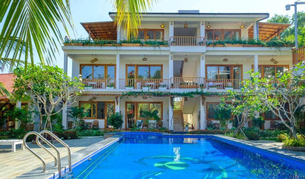 Naomi Resort