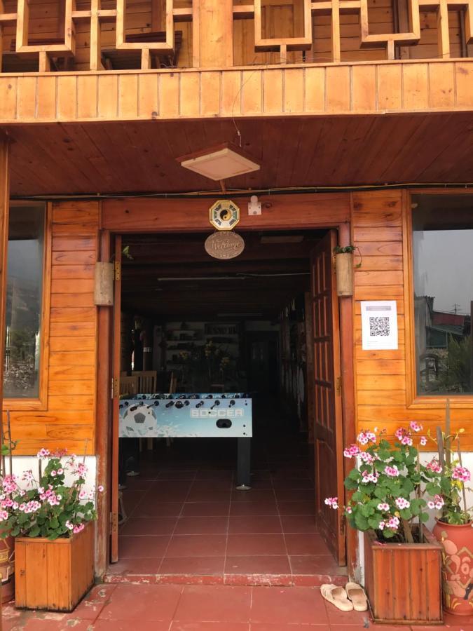 Nhà Dân Gia đình Tả Ở trọ