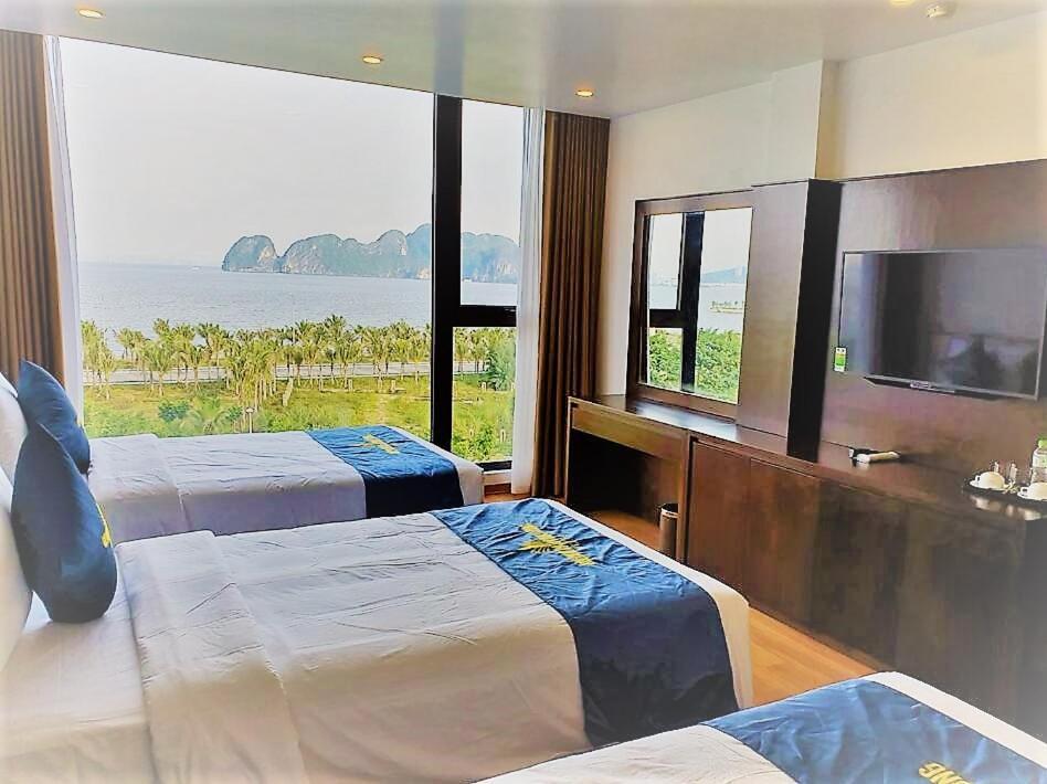 Golden Palm Halong 3*