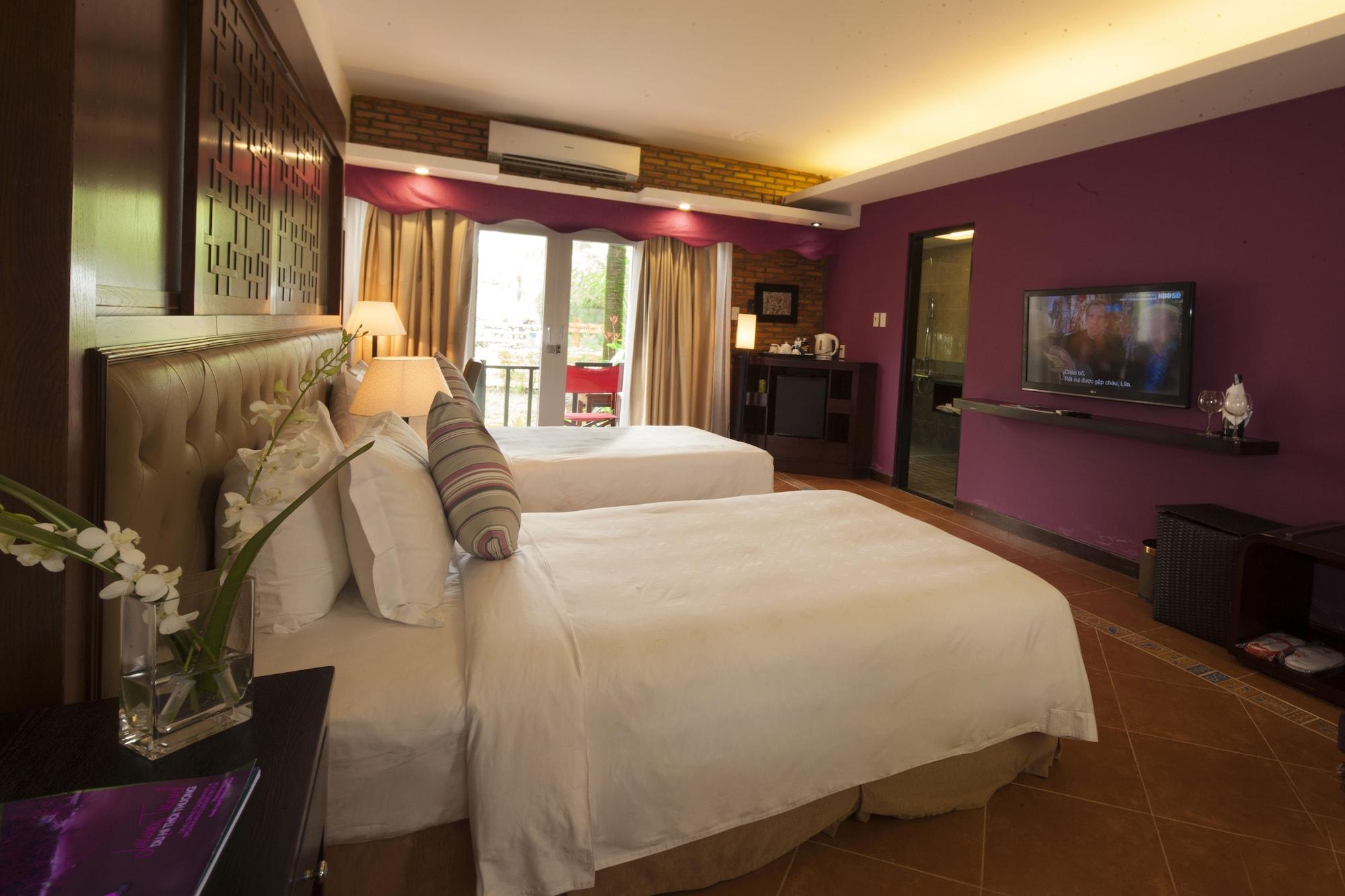 Resort Famiana & - Breakfast Is Served As Brunch 6am30 To 1pm 4*