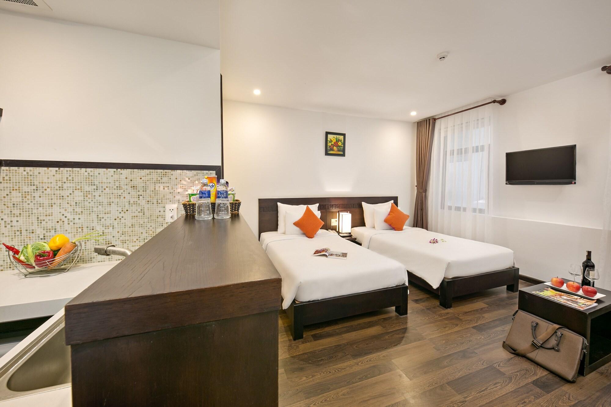 Emily & Hotel Da Nang