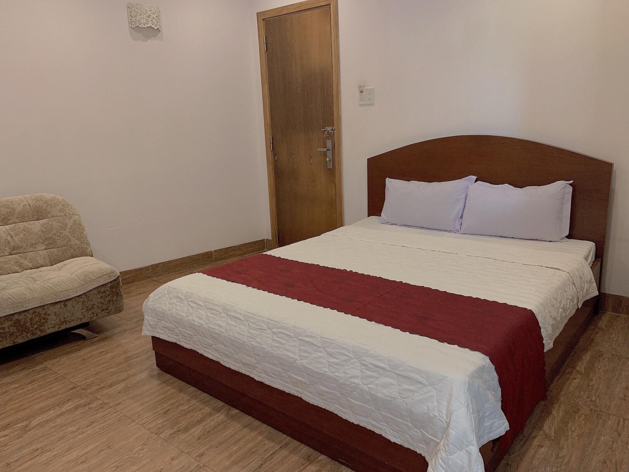 Ha Thanh Hotel 2*