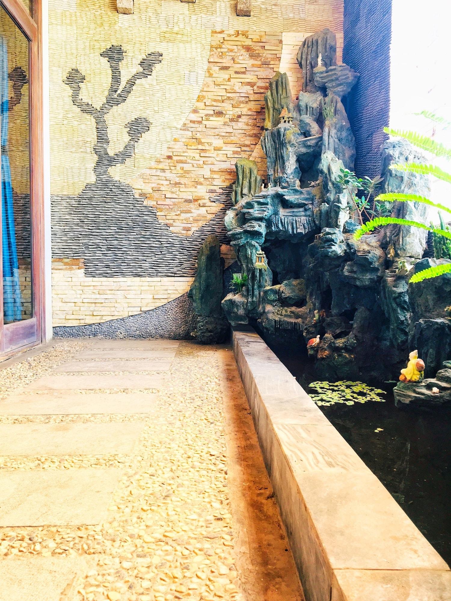 Whale Hướng đại Dương 2* Đà Nẵng