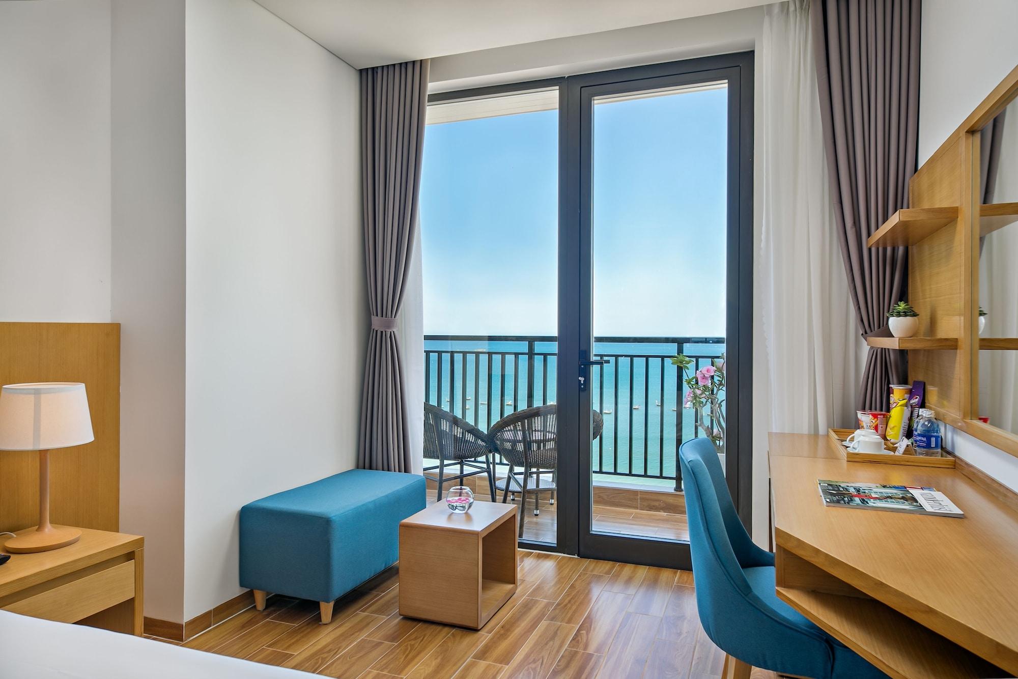 Seashore & Hotel