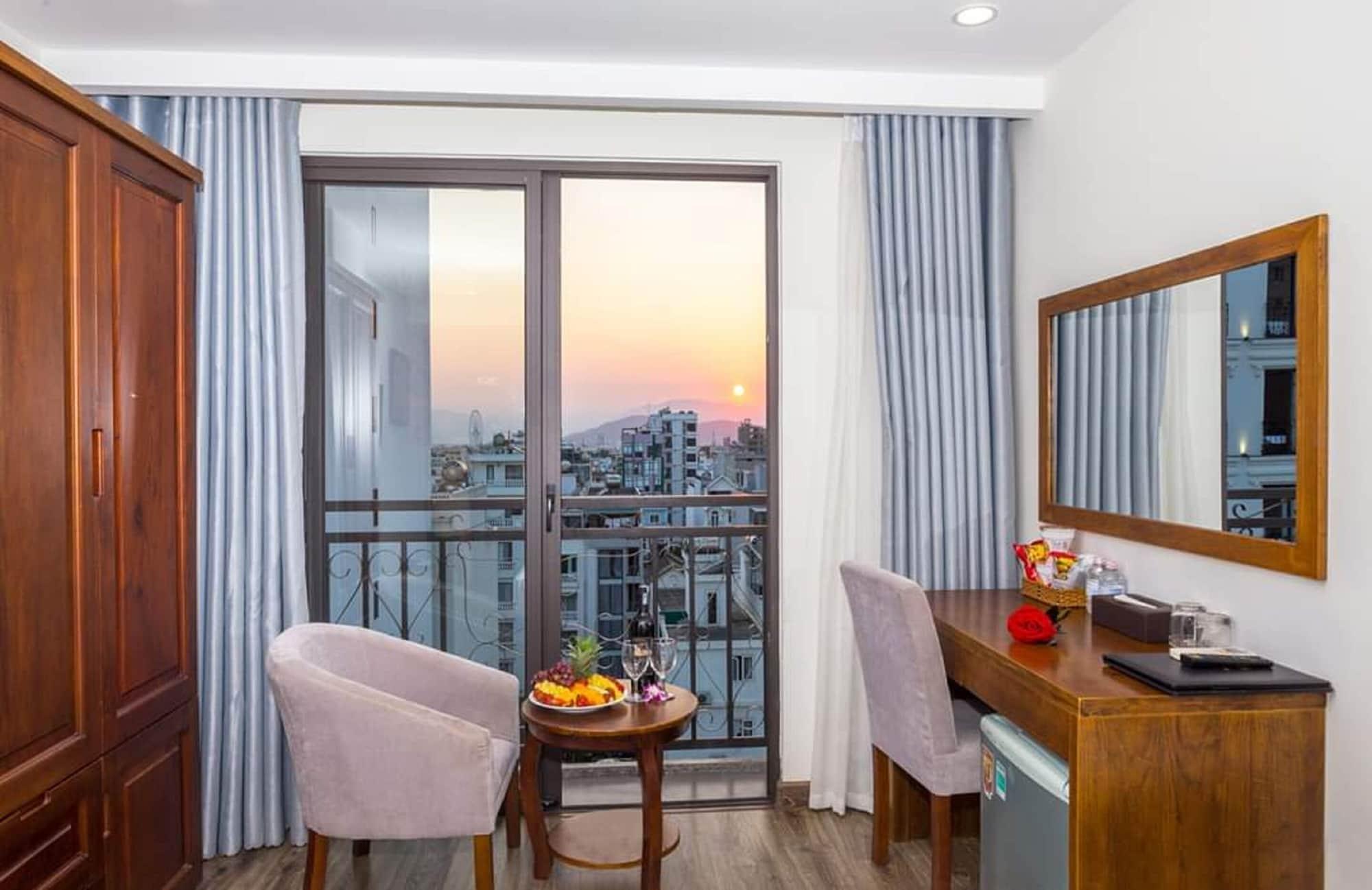 Royal Charm Hotel Da Nang