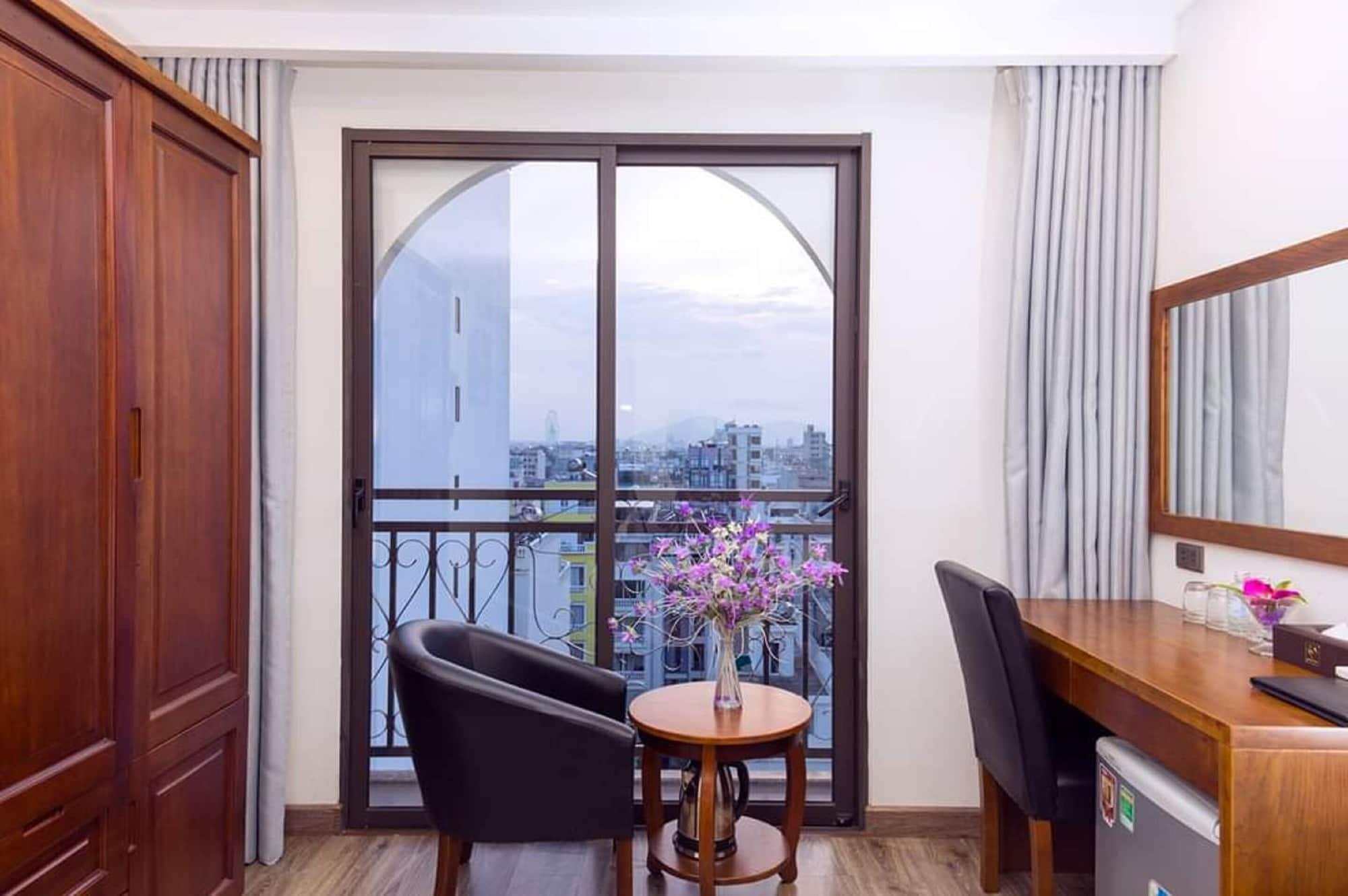 Royal Charm Da Nang