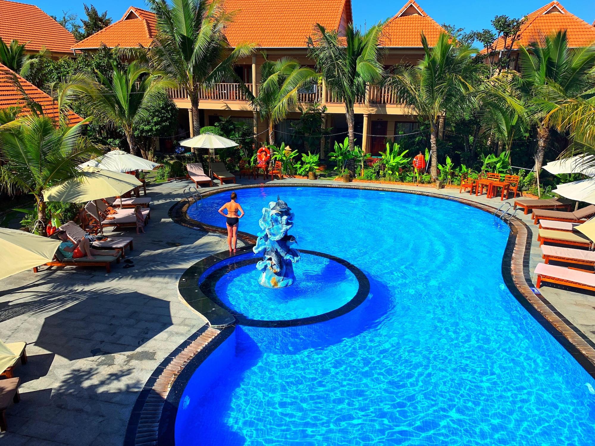 Golden Topaz Resort 3*