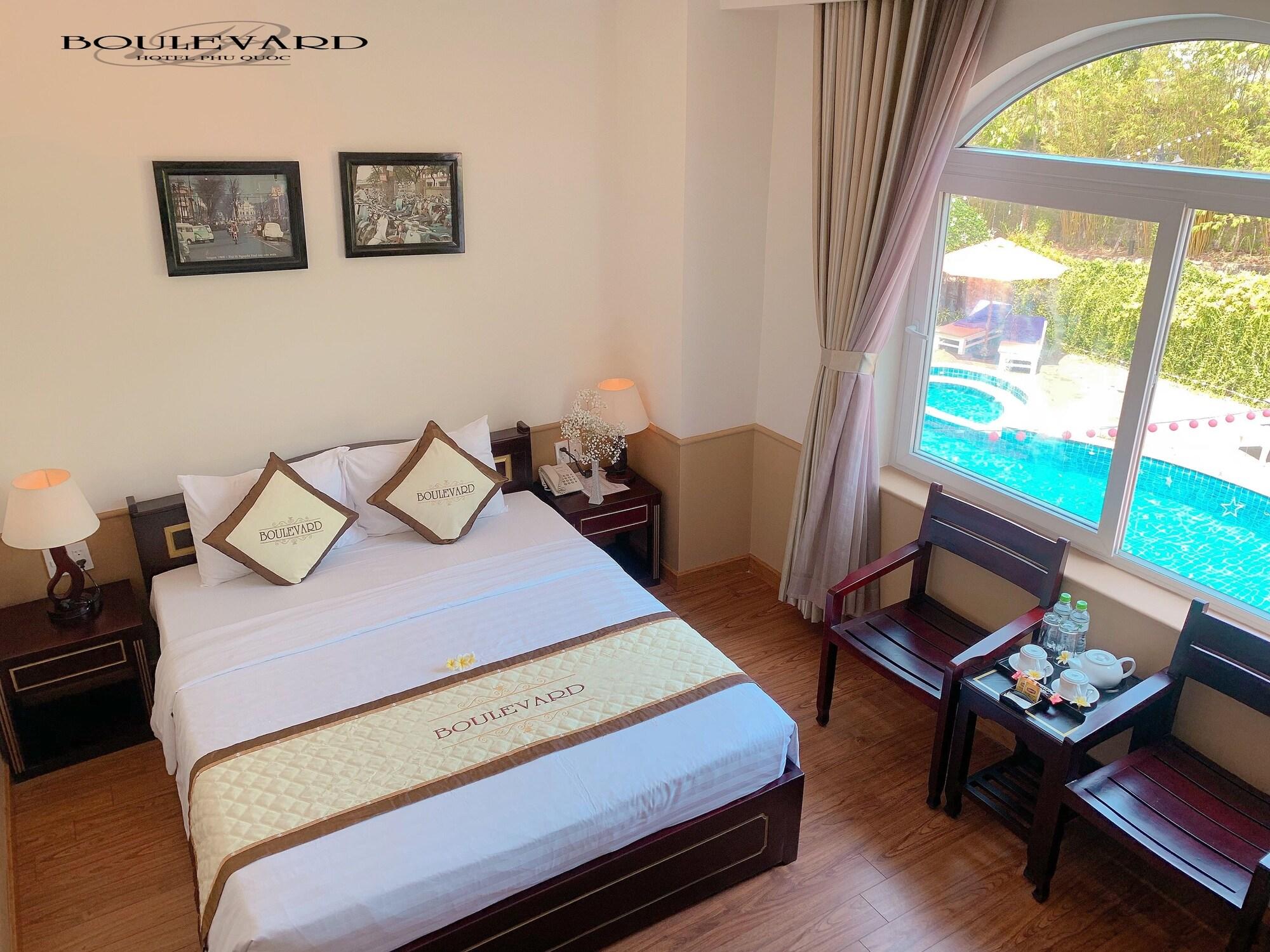 Boulevard Khách sạn 3*