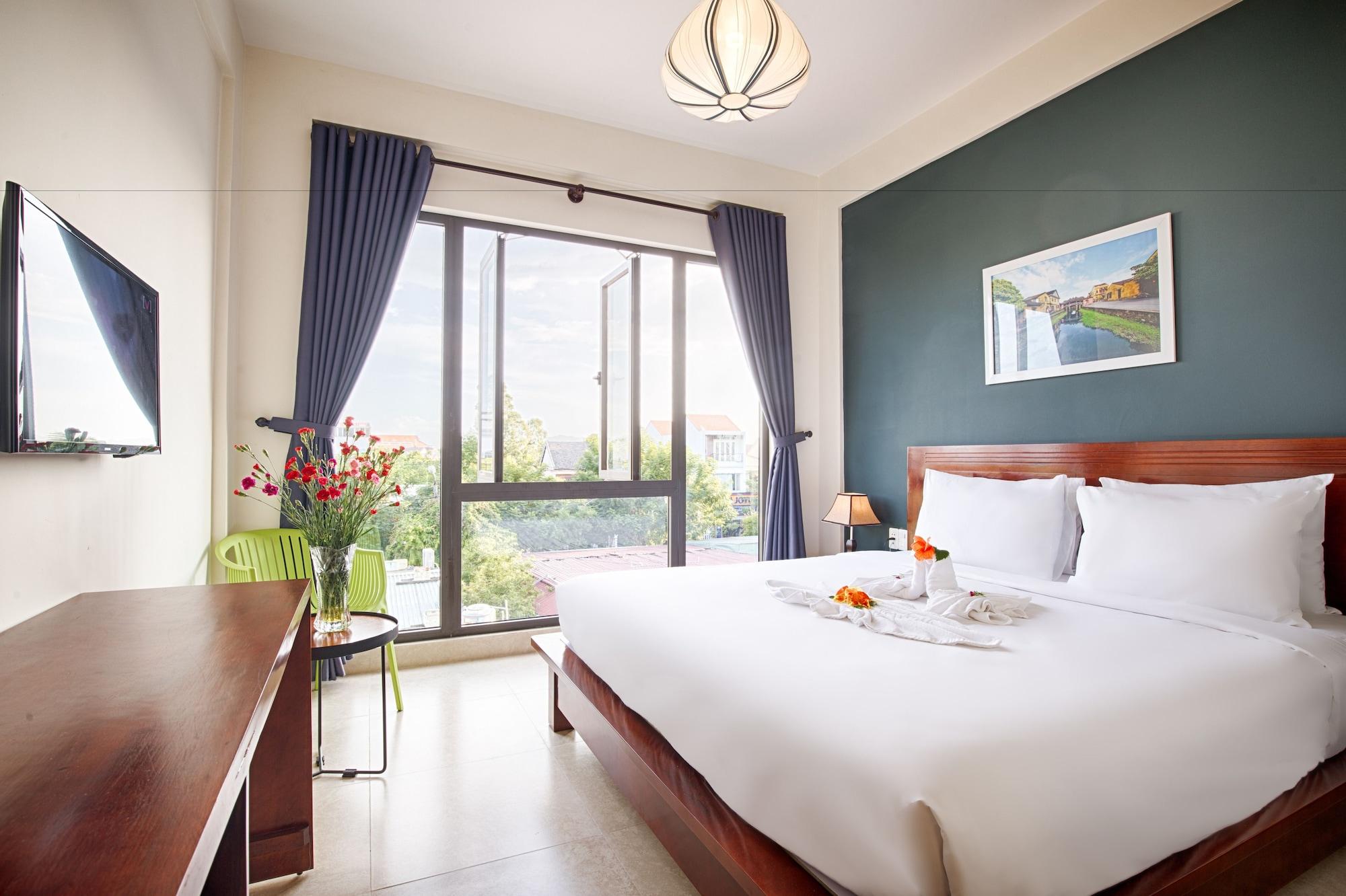Apple 3* Hoi An