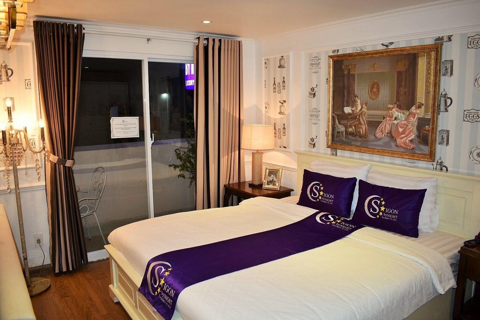 Hotel Saigon By Night Luxury