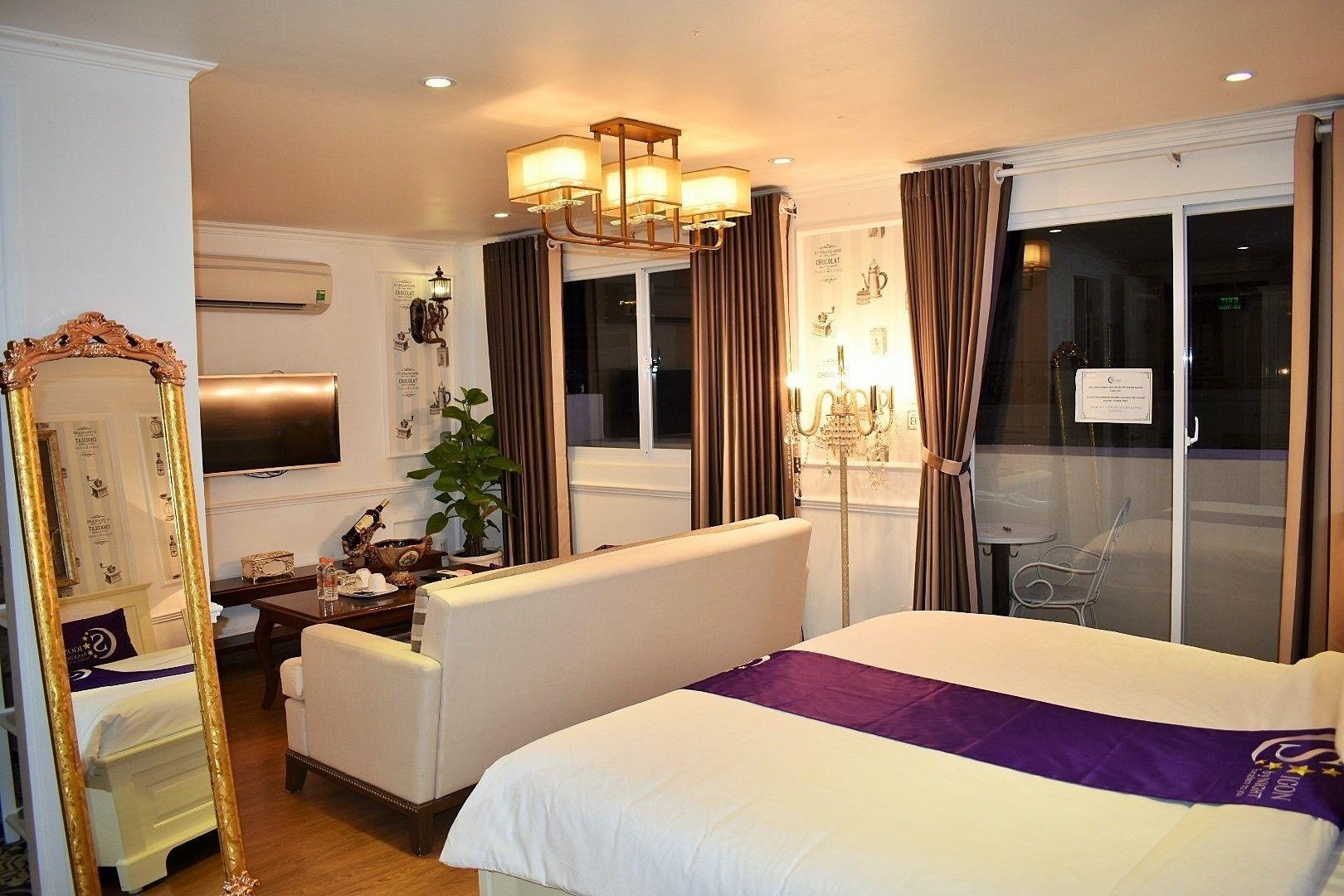 Saigon By Night Luxury
