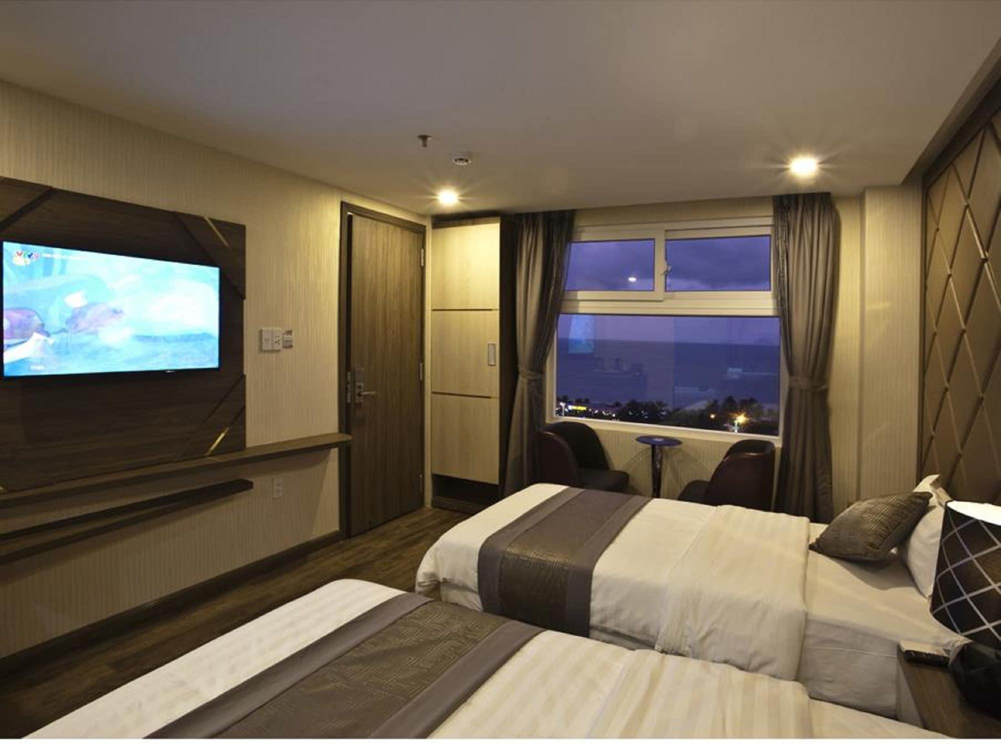 New Sun Hotel