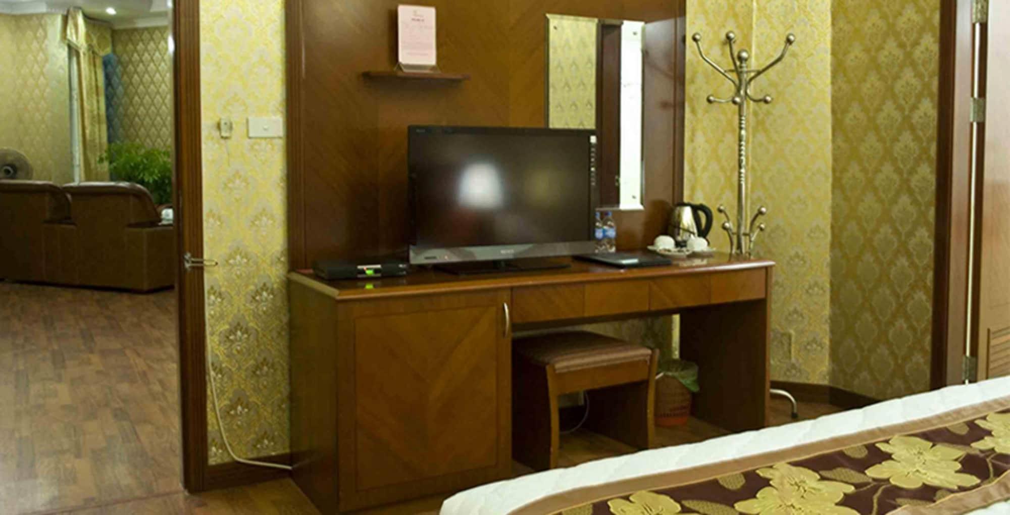 Hotel Crown