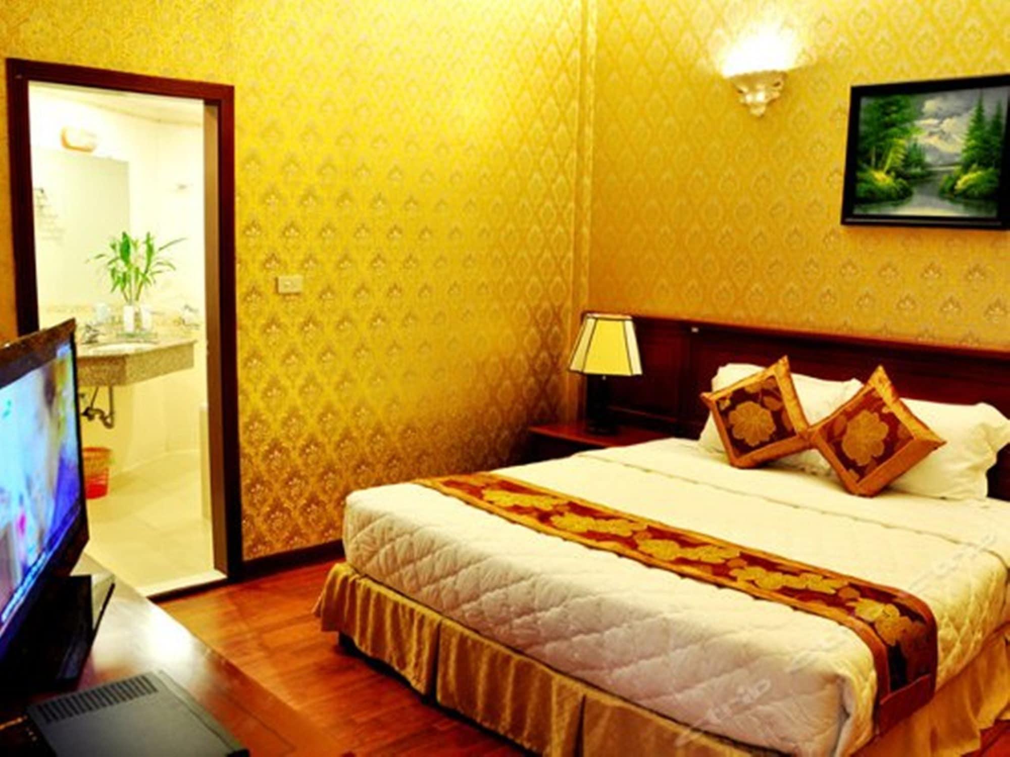 Hotel Crown