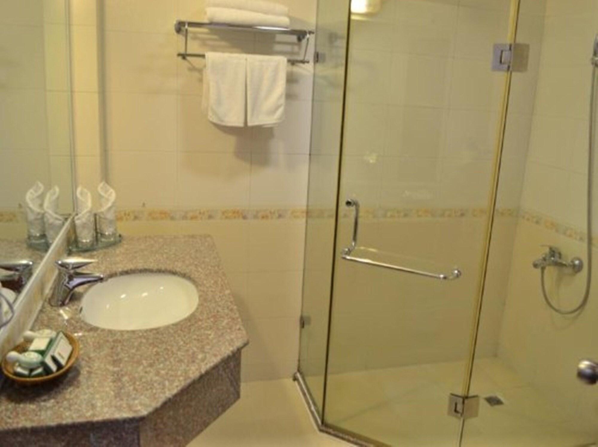 Hotel Crown 3*