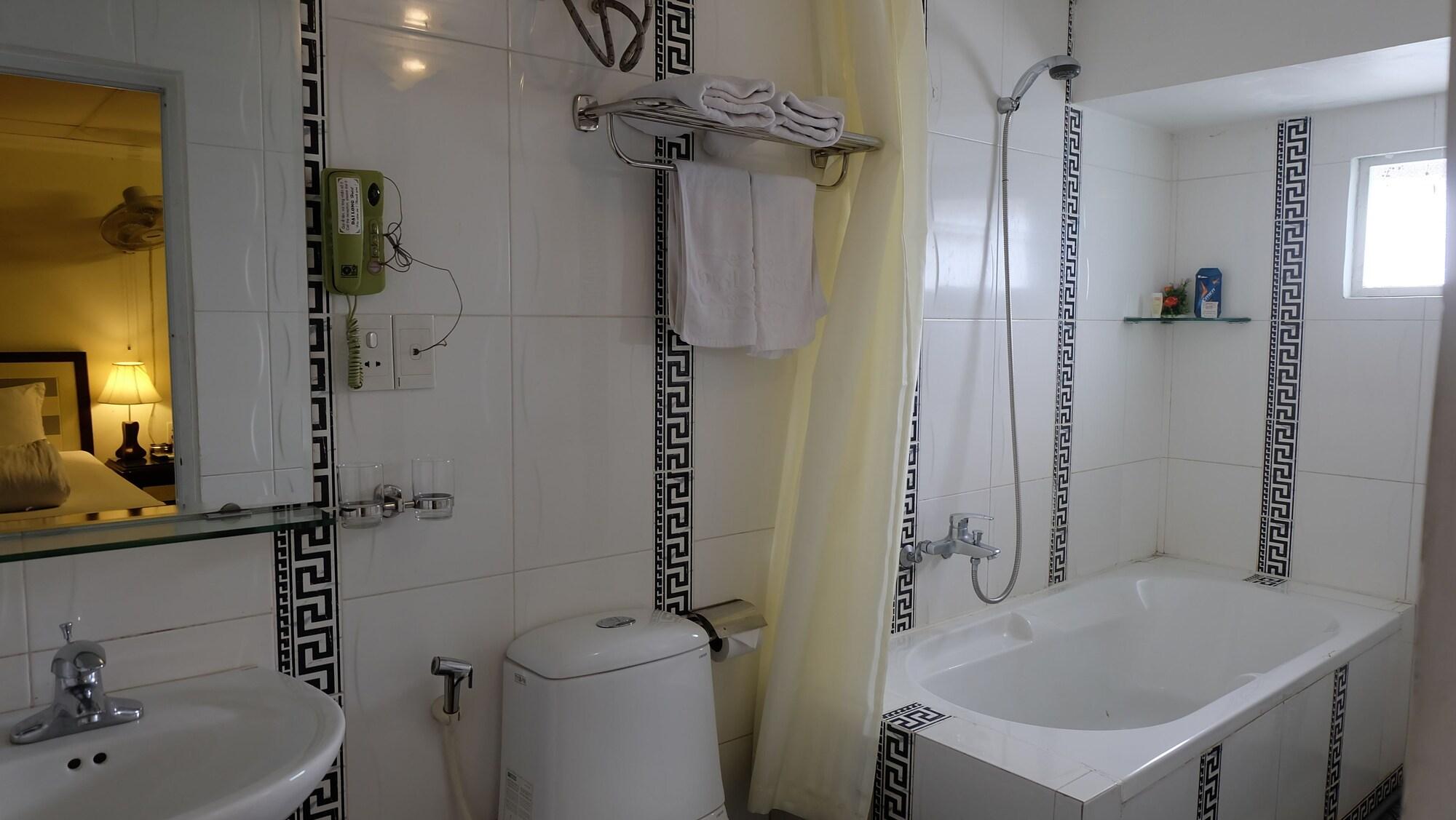 Hotel Dai Long 2*