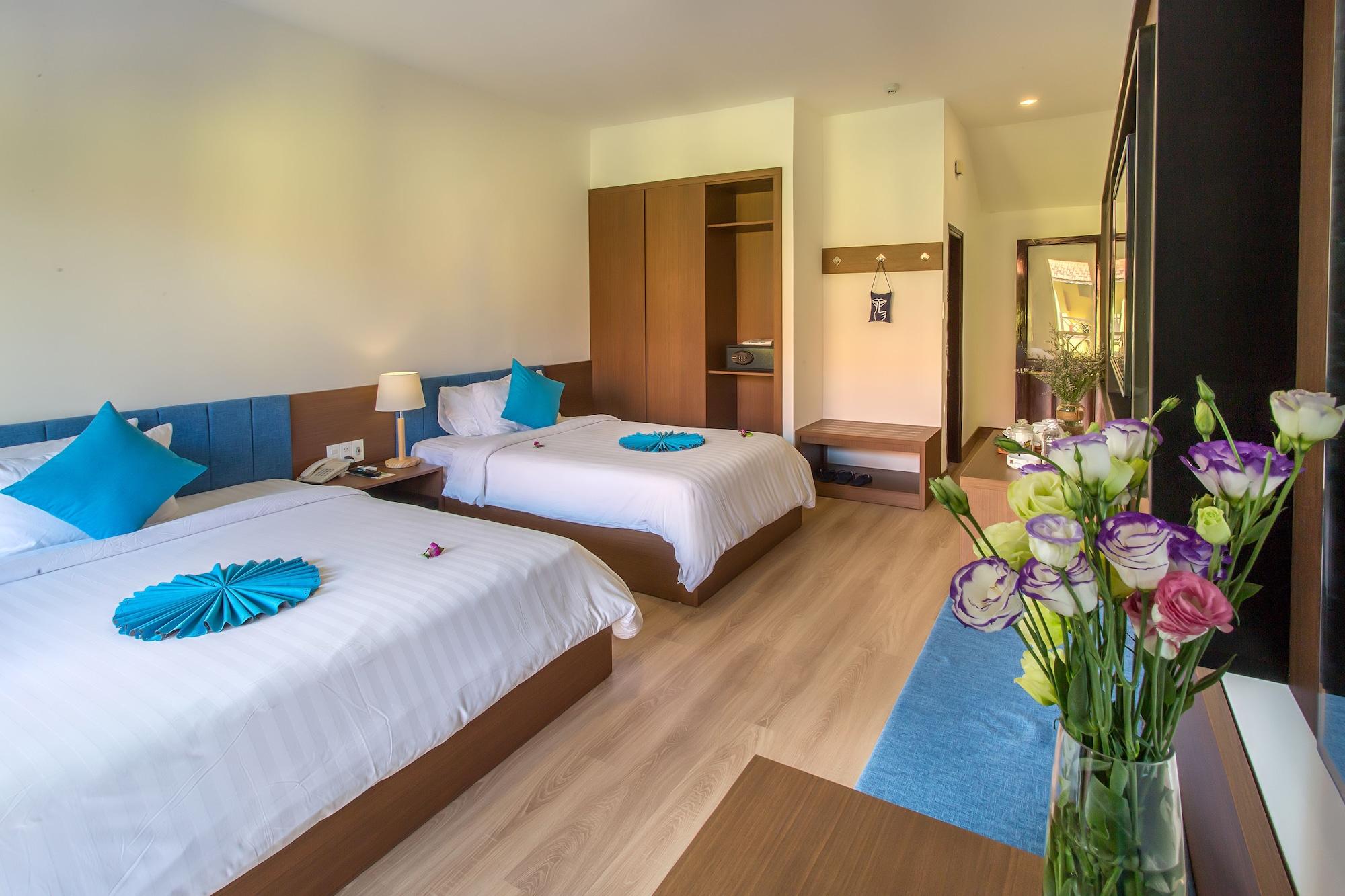 Tropical Khu nghỉ mát 4*