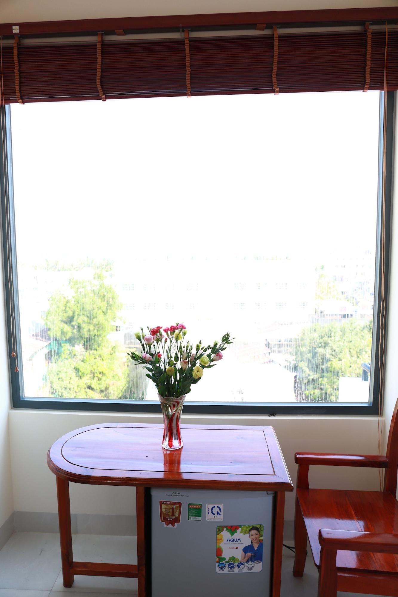 Lien Thong Hotel *