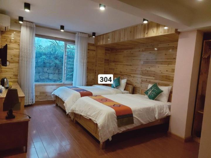 Scenery Hotel 2*