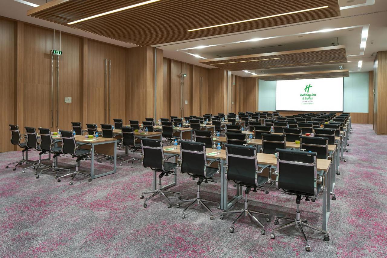 & Saigon Airport By Ihg Hotel 5*